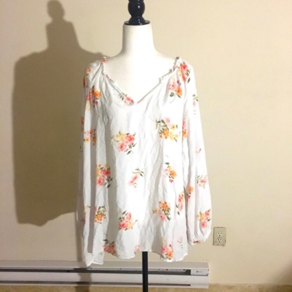 Old navy Floral Split Neck Blouse Size: 4XL